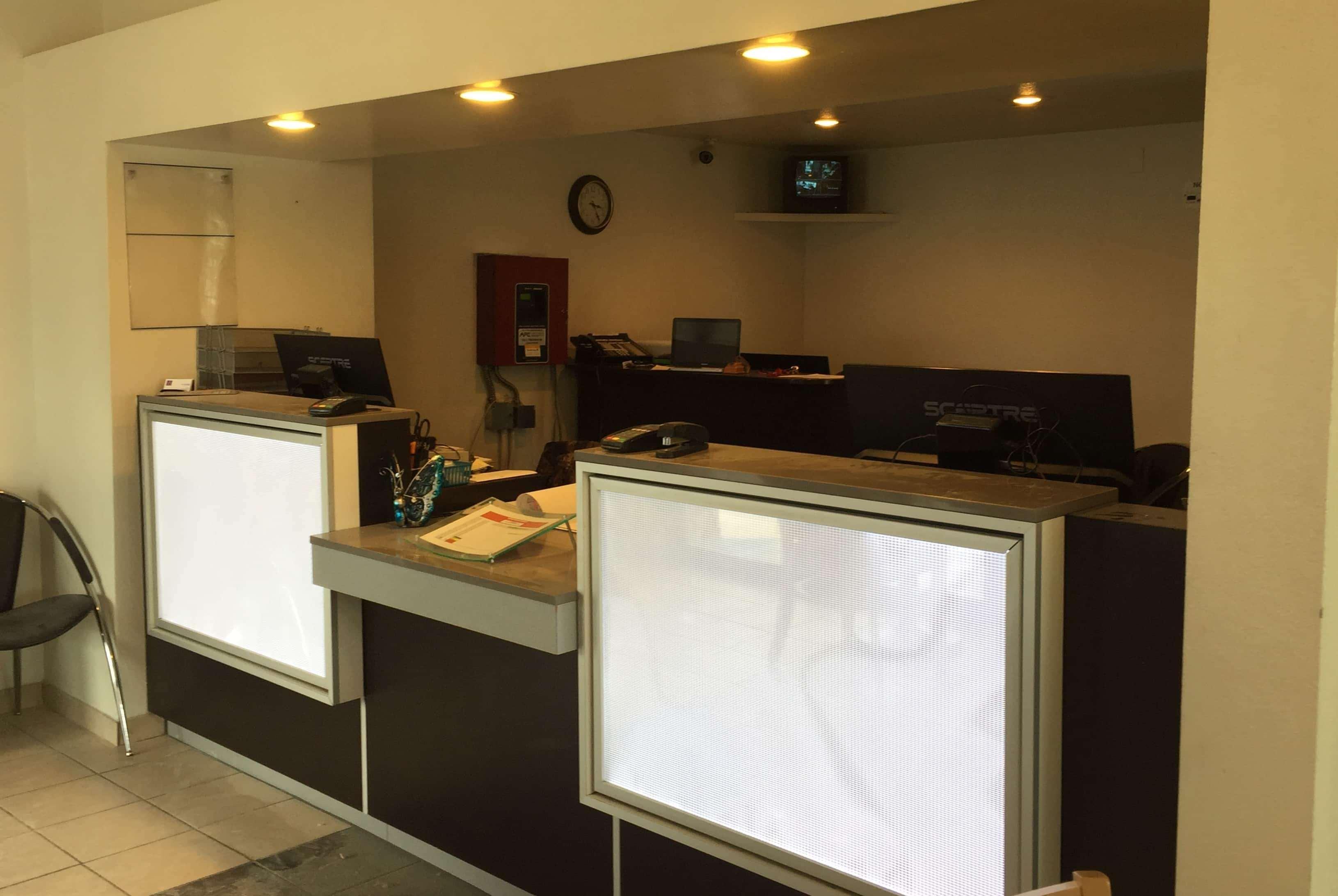 Howard Johnson By Wyndham Harrisonburg Esterno foto
